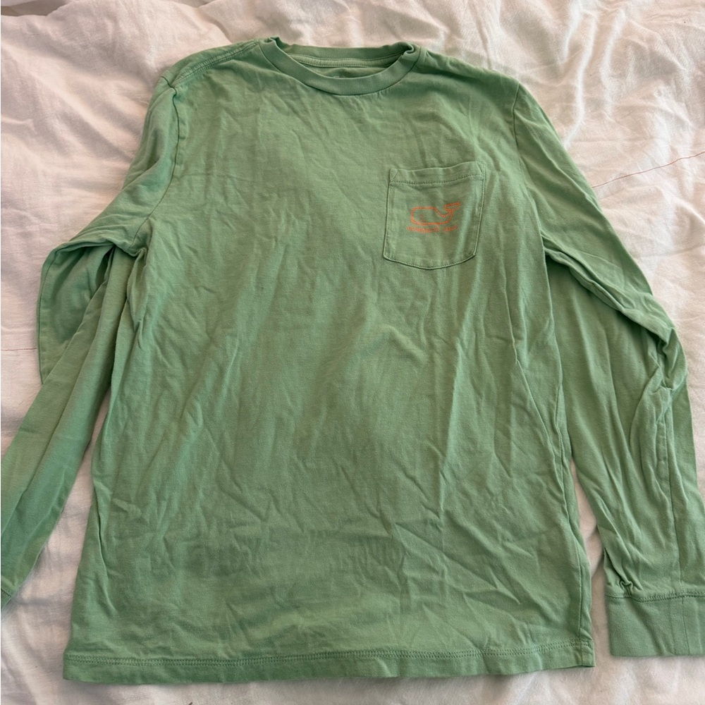 Vineyard Vines boys 16 long sleeve tee shirt 
Great condition!